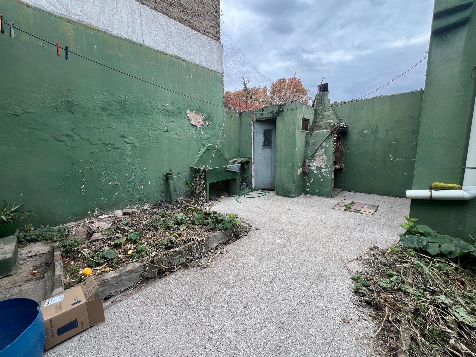 2-BEDROOM HOUSE FOR SALE WITH GARAGE AND YARD IN THE BELLA VISTA NEIGHBORHOOD