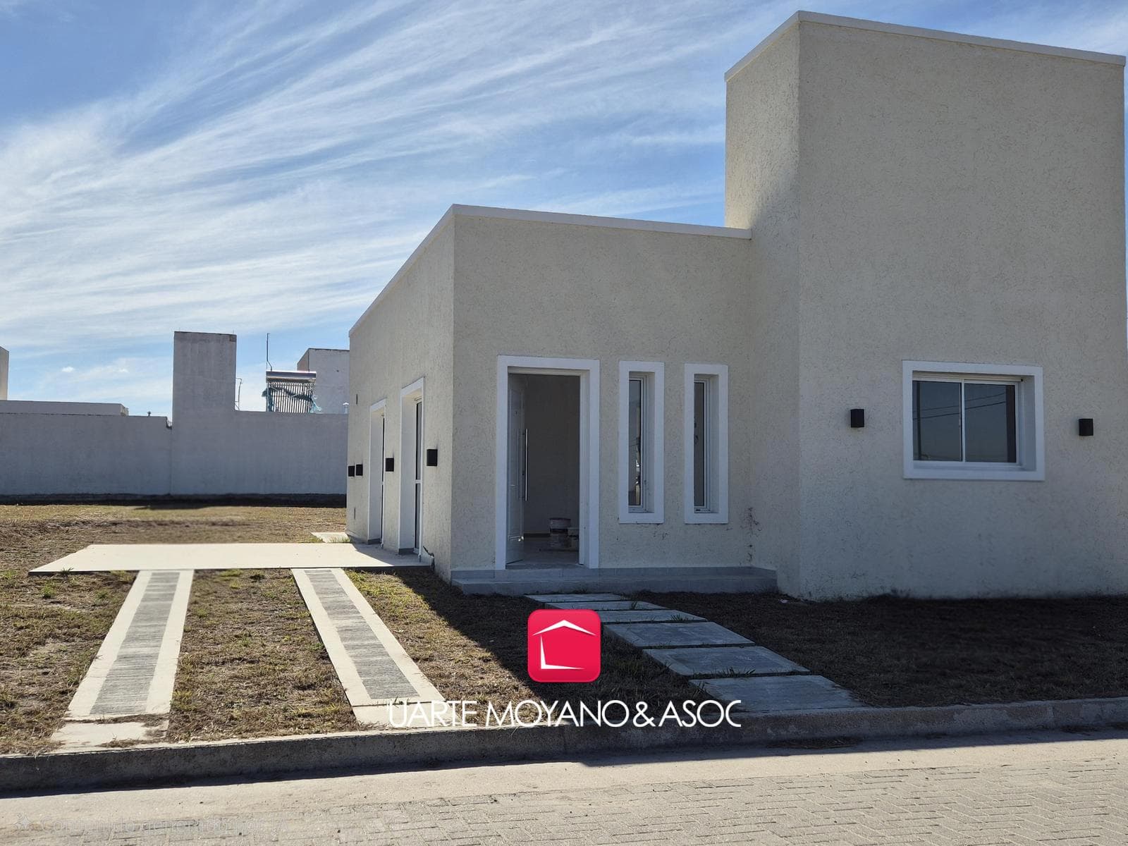 House for Sale in Villa Juana | 2 Bedrooms | Villa Juana