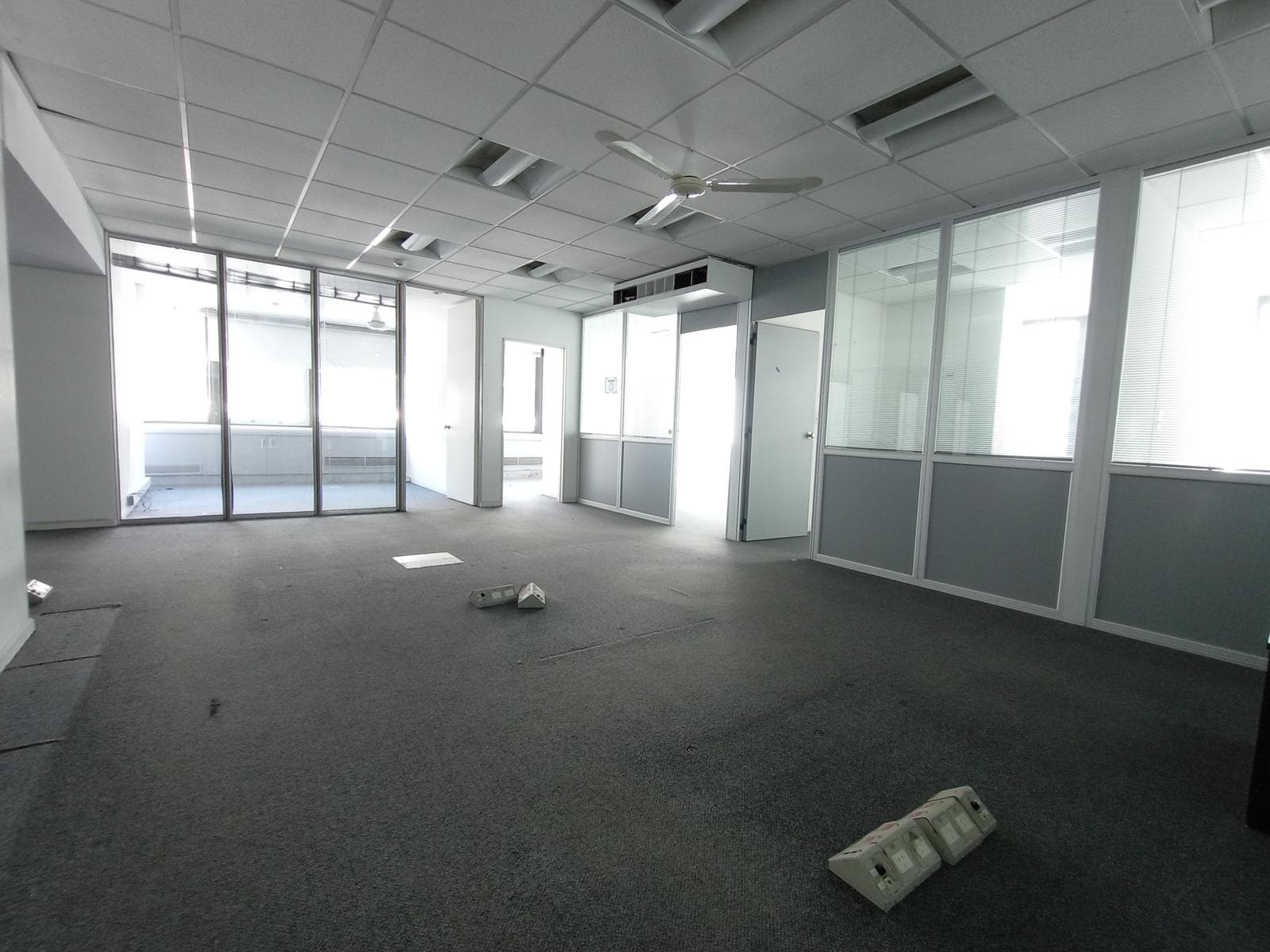 Office for Sale - Entire Floor - Olivetti Tower - Plaza San Martin - Downtown.