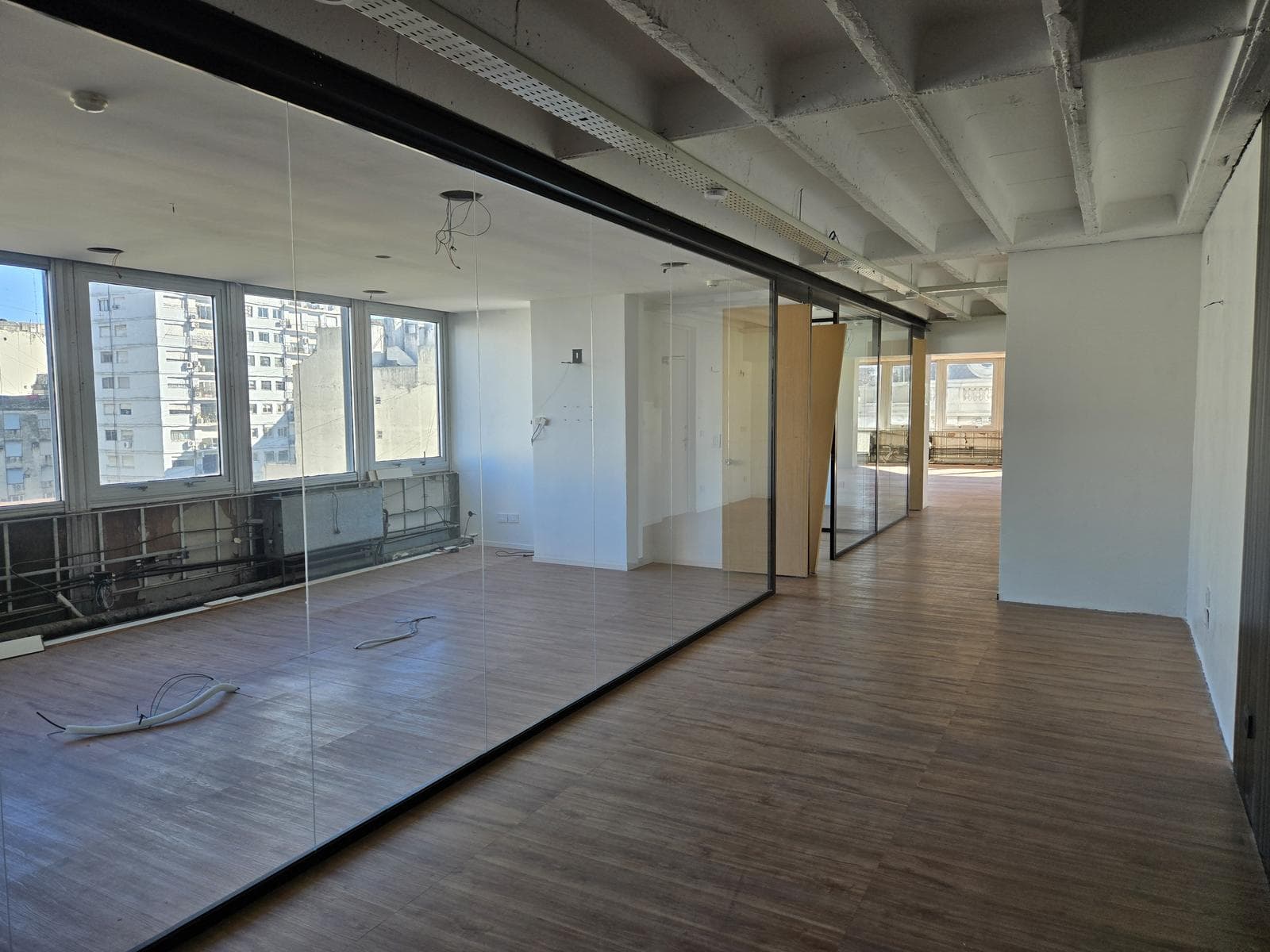 Office for Sale - Entire Floor - Olivetti Tower - Plaza San Martin - Downtown.