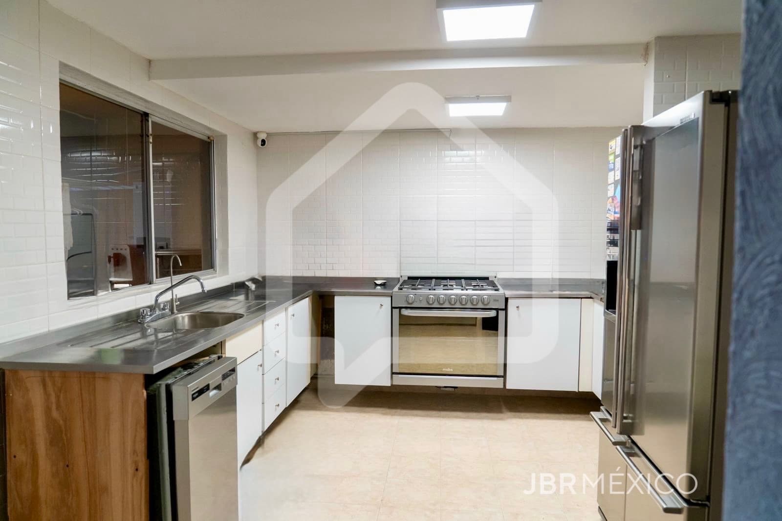 House in a Condominium Complex - Lomas del Sol