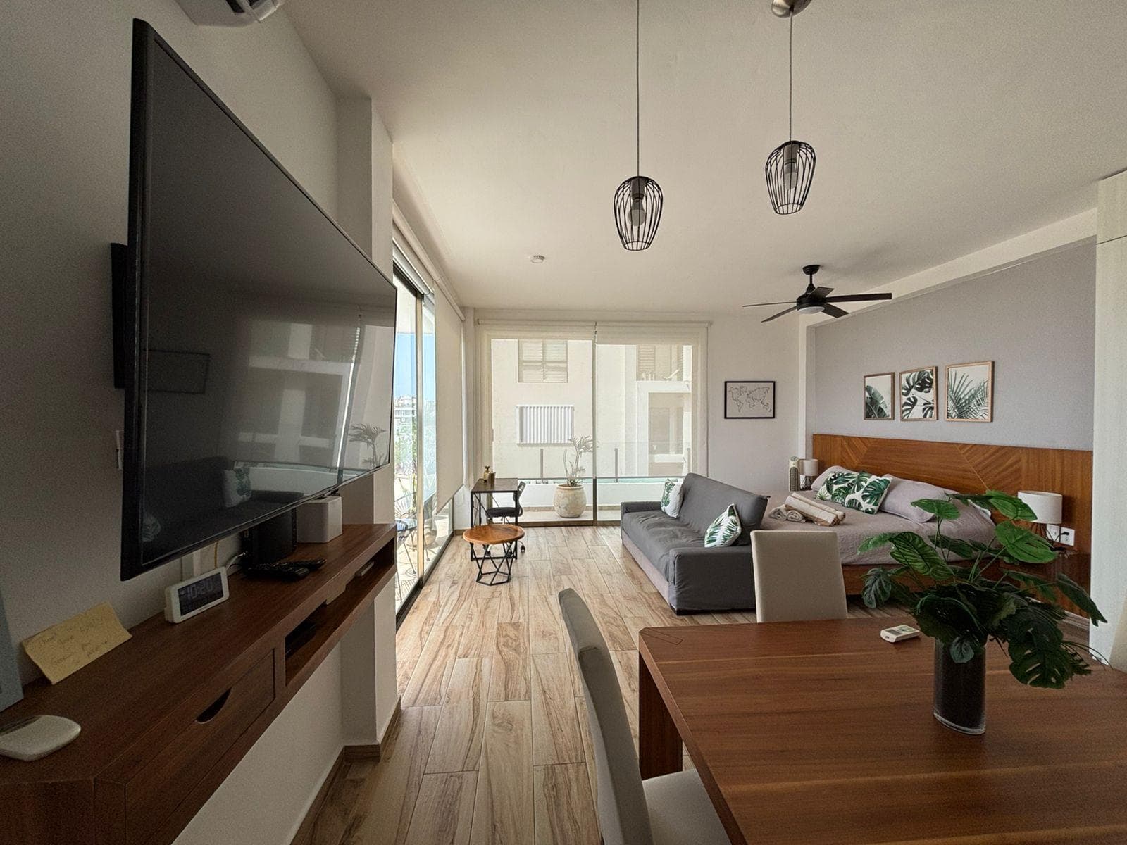 Apartment for sale with an ocean view in downtown Playa del Carmen