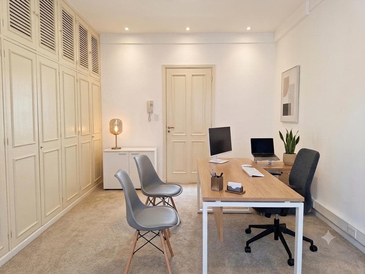Office in Microcentro
