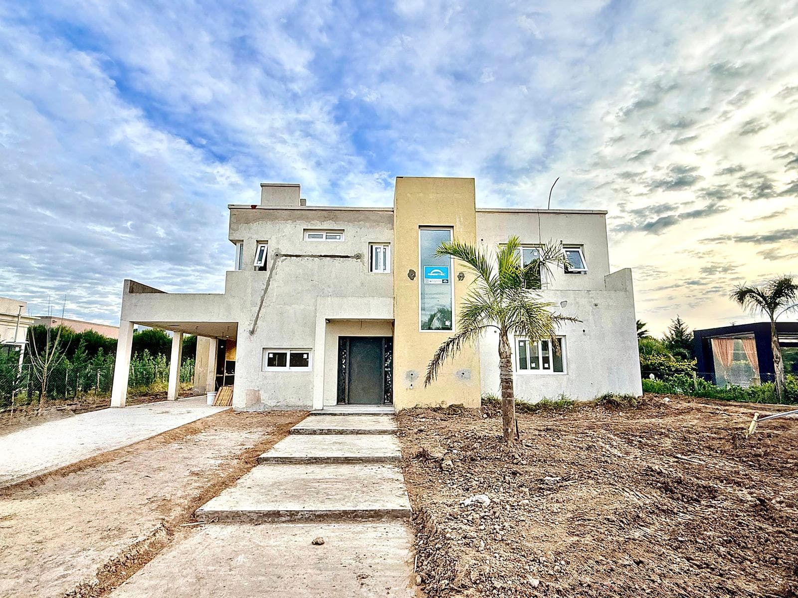 BRAND-NEW HOUSE IN Lagos de Canning