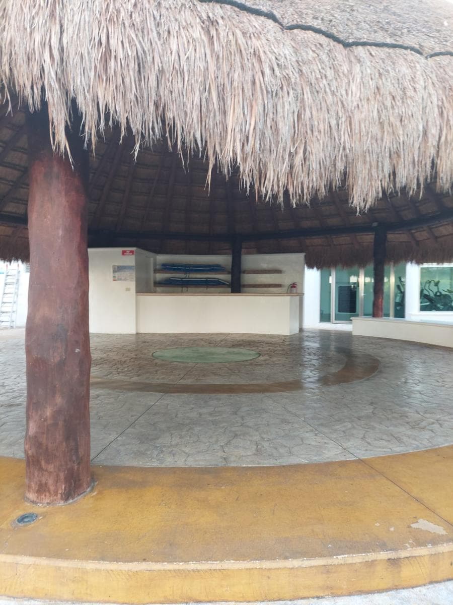 AV. NICHUPTE Y NACHI COCOM SMZ 50 CANCUN