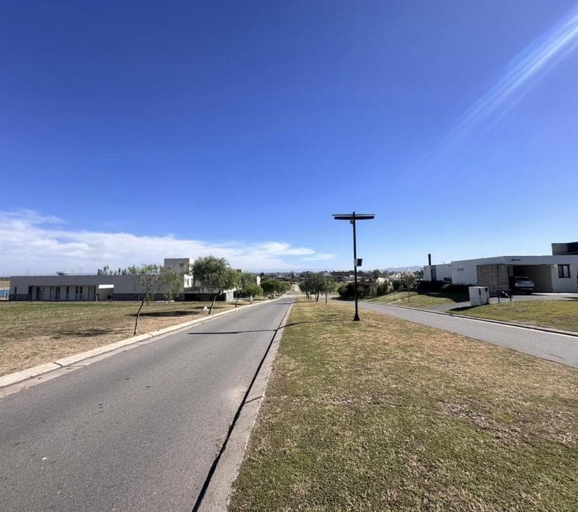 1,500 m² Lot for Sale
