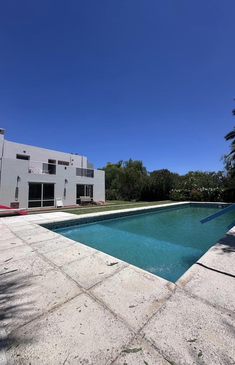 3-Bedroom House Eligible for a Mortgage, For Sale