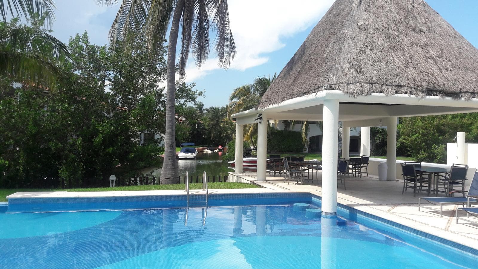 ISLA DORADA PRIVATE RESIDENTIAL COMPLEX, BRUJAS, CANCUN