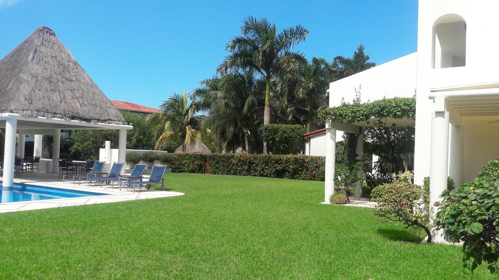 ISLA DORADA PRIVATE RESIDENTIAL COMPLEX, BRUJAS, CANCUN