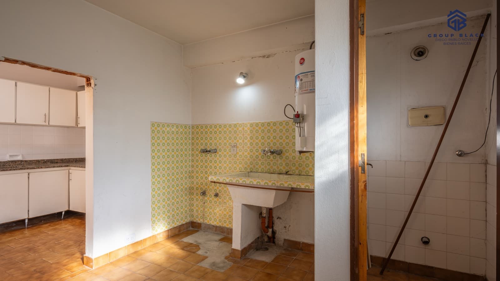 ESCOBAR HOUSE - INVESTMENT POTENTIAL - For Sale