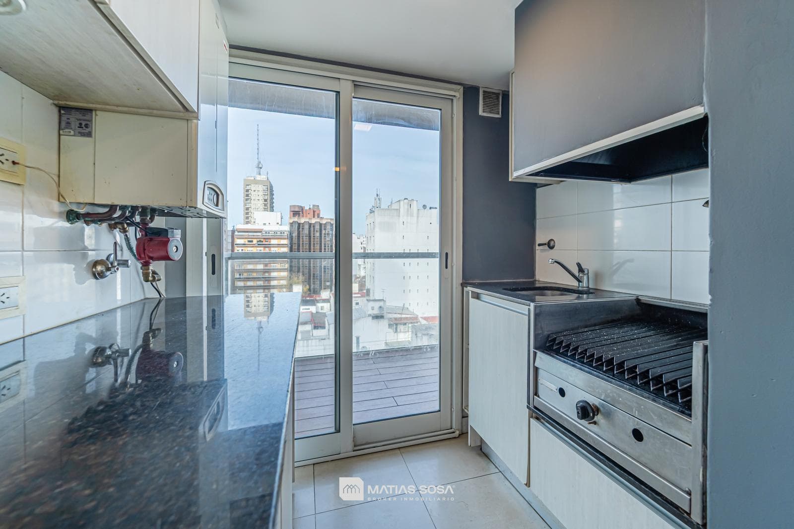 24-Month Lease—3-Room Apartment—Plaza Mitre Area