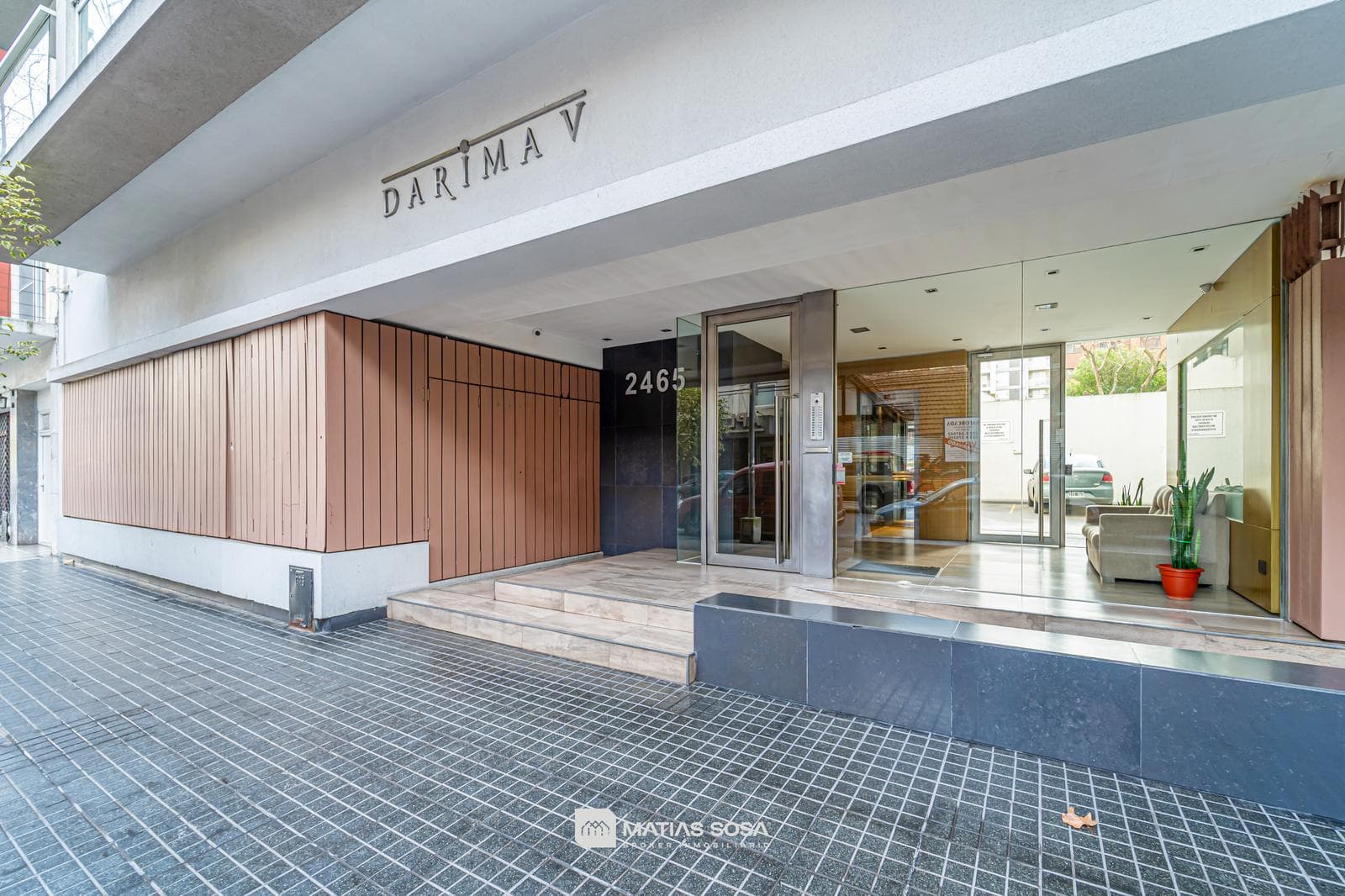 24-Month Lease—3-Room Apartment—Plaza Mitre Area