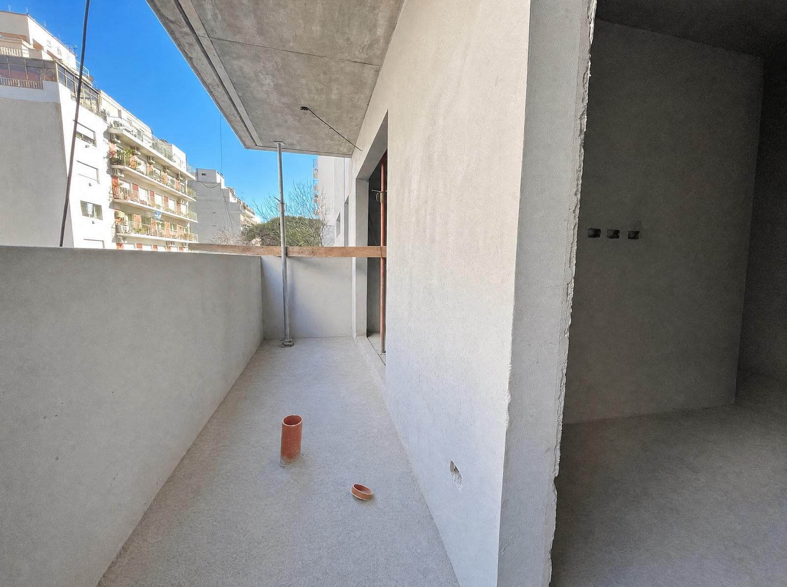 One-room apartment with a balcony in Belgrano