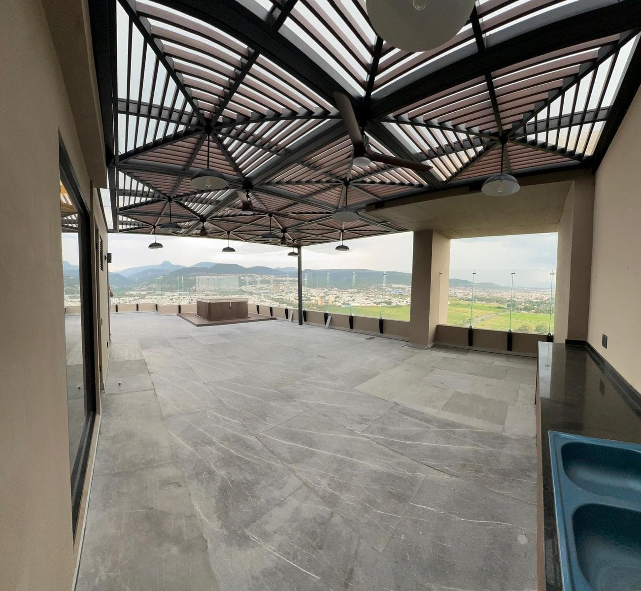 Penthouse for rent in the southeastern part of León, Guanajuato—Torre Nymphe