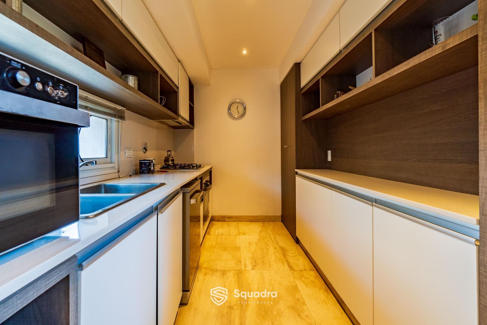 FOR SALE - 3-bedroom house with barbecue area and pool - Funes Town neighborhood, Funes.