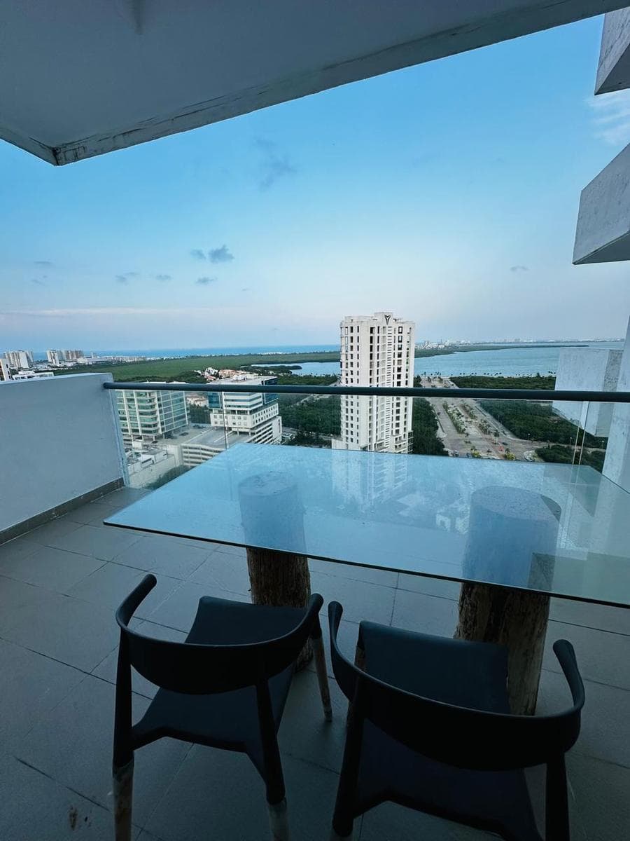 MALECON AMERICAS CONDOMINIUM, MIAMI TOWER