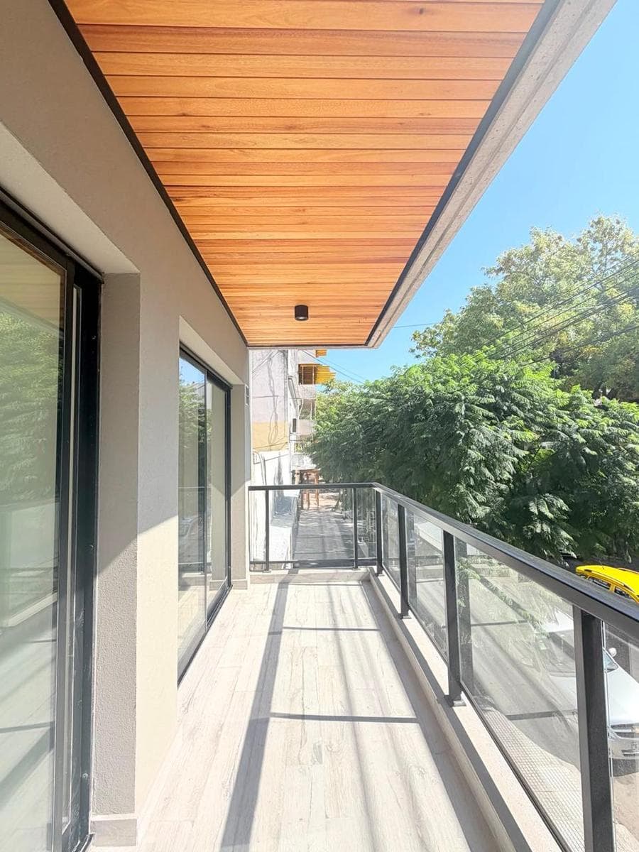 3-ROOM APARTMENT FOR SALE WITH BALCONY, GARAGE, AND PARKING SPACE AT PARQUE CHASS
