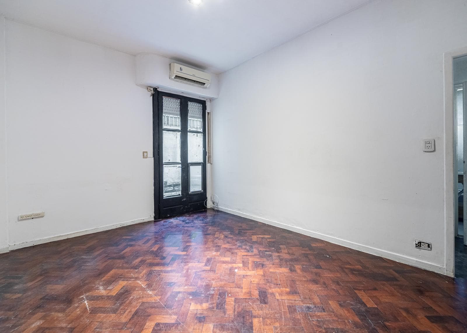 3-ROOM APARTMENT FOR SALE IN BELGRANO