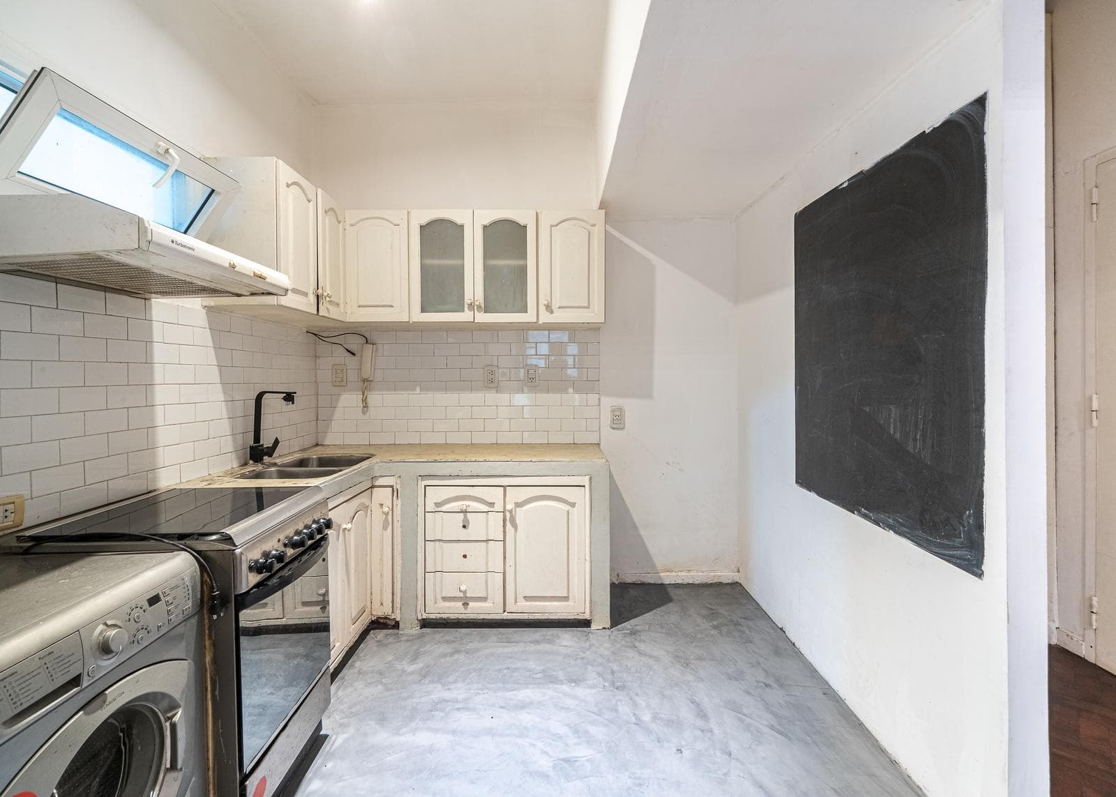 3-ROOM APARTMENT FOR SALE IN BELGRANO