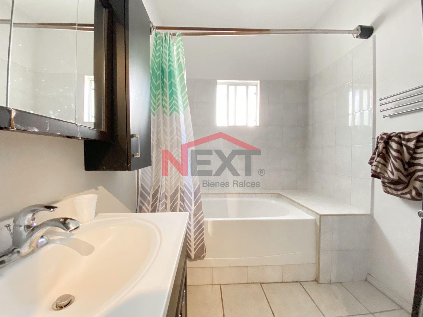 HOUSE FOR SALE ON PASEO DE LAS MISIONES