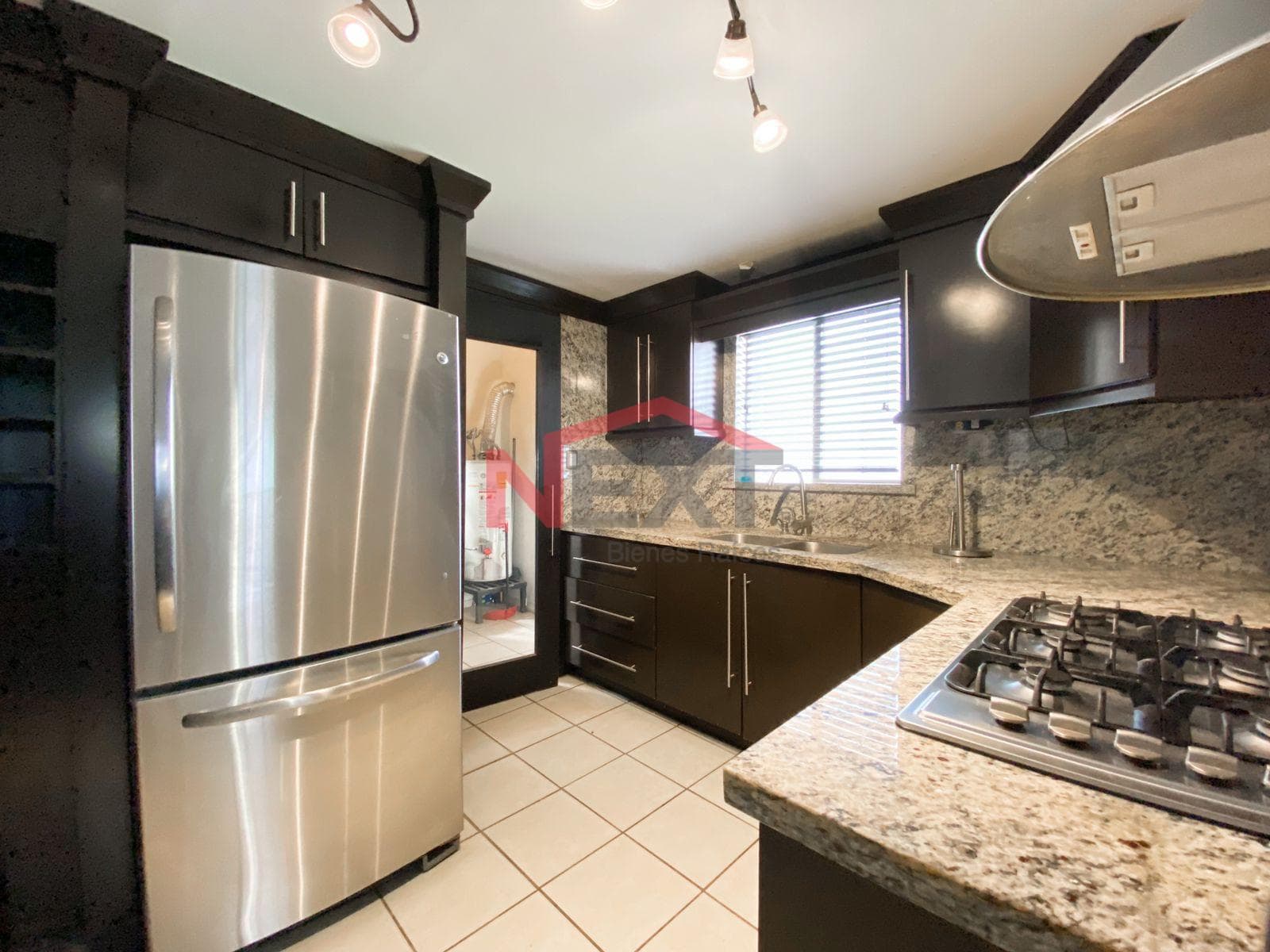 HOUSE FOR SALE ON PASEO DE LAS MISIONES