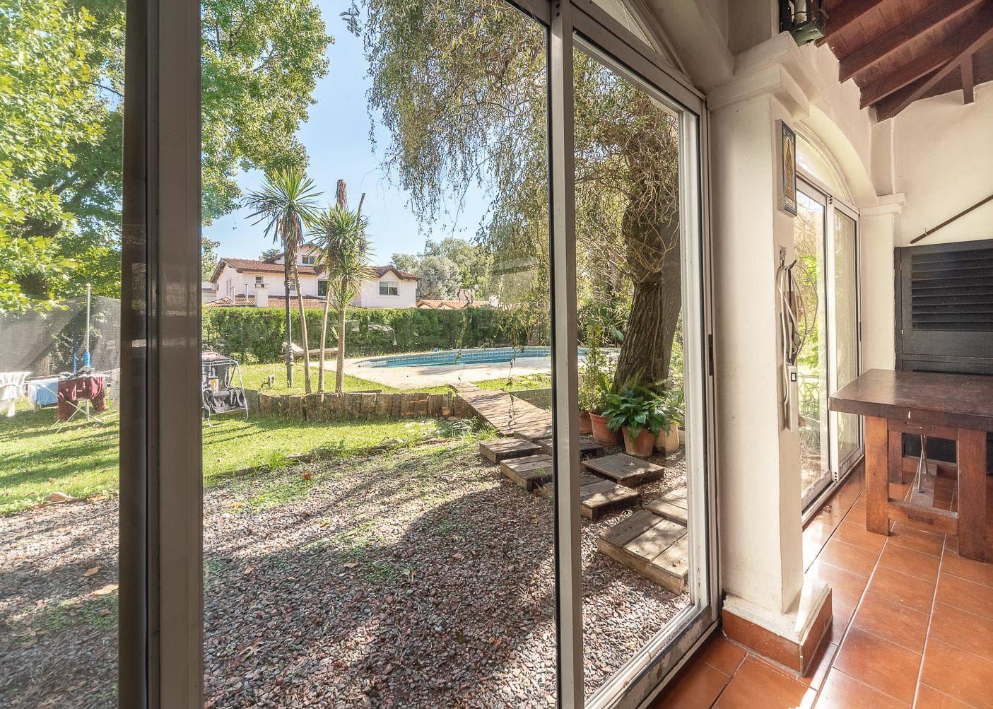 5-room house for sale in Mapuche Country Club, Pilar.