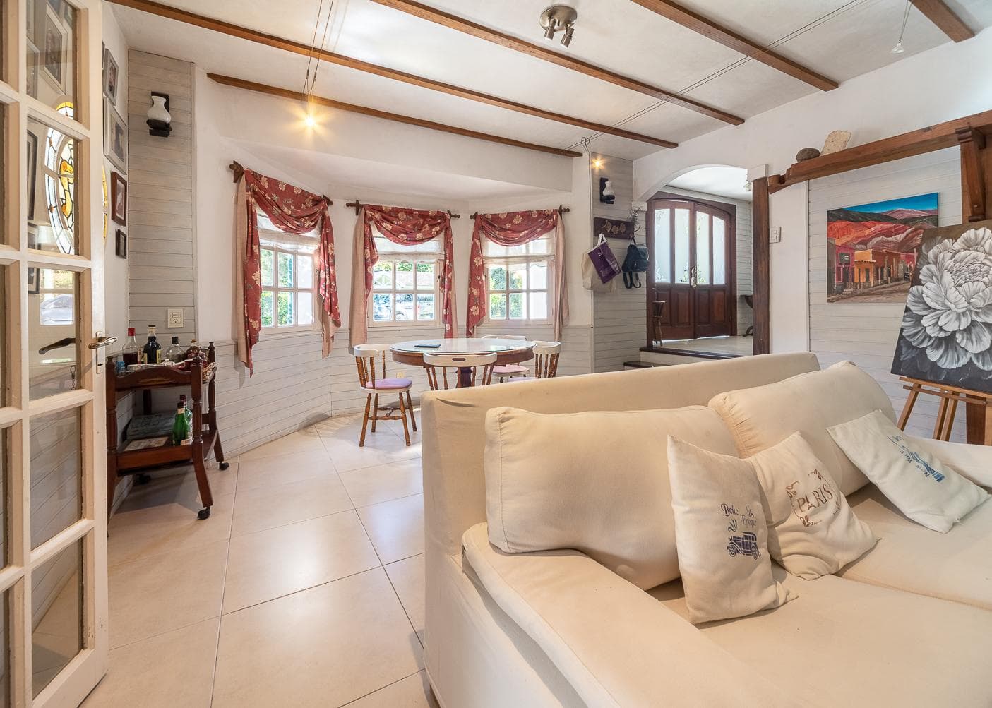 5-room house for sale in Mapuche Country Club, Pilar.