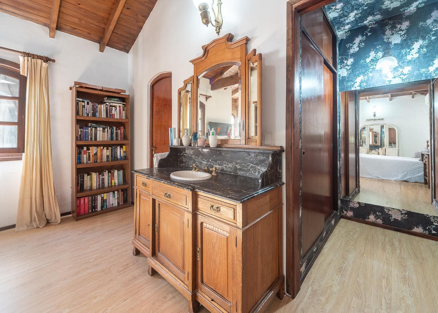 5-room house for sale in Mapuche Country Club, Pilar.