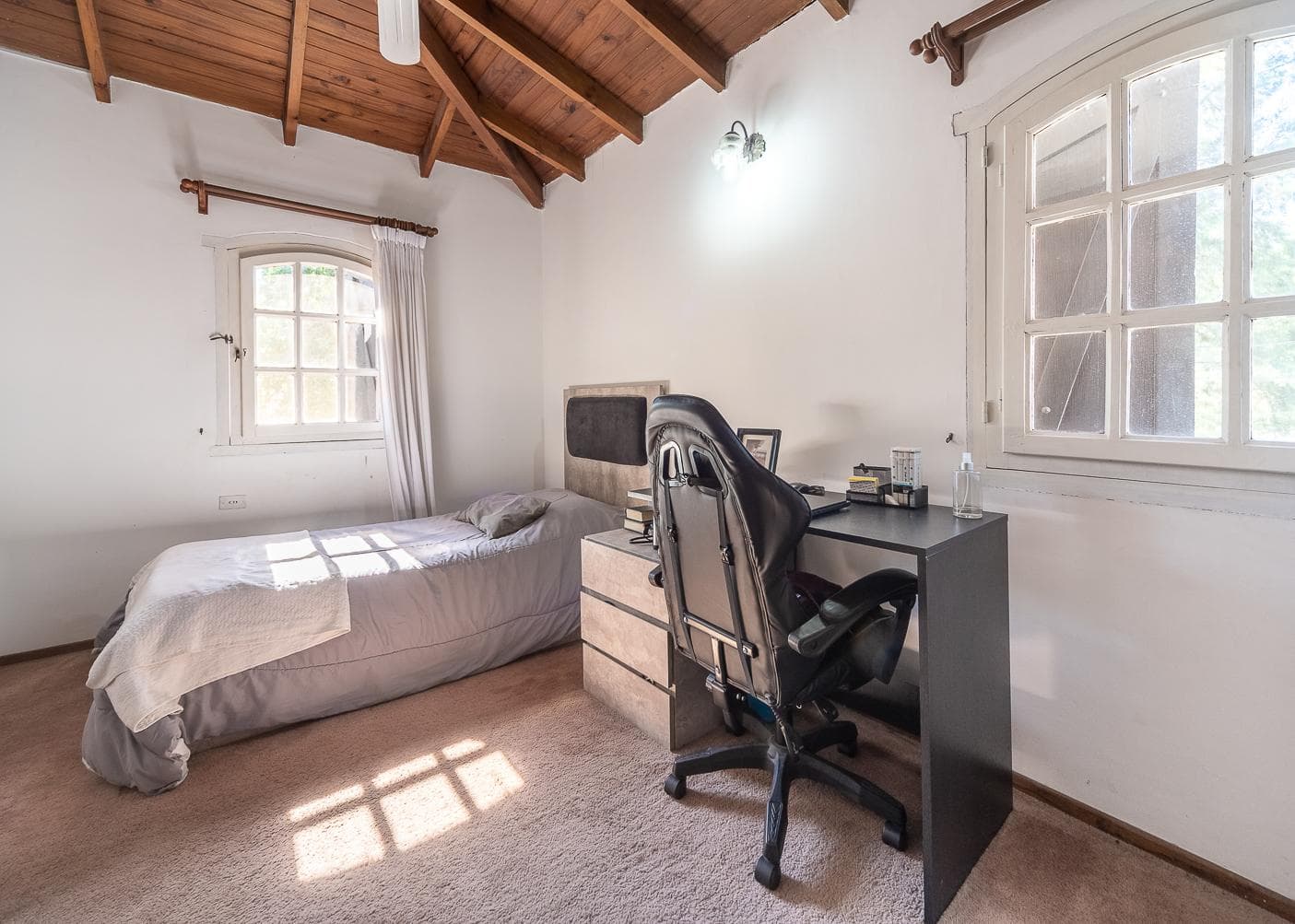 5-room house for sale in Mapuche Country Club, Pilar.