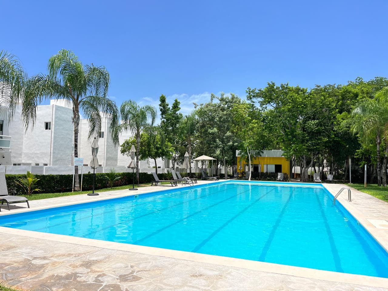 Noni House (Unfurnished), Frontemare