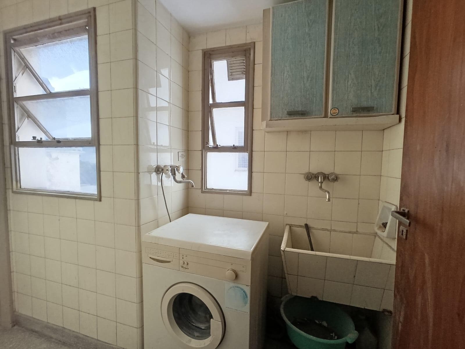 FOR SALE: 4-ROOM APARTMENT + MAID'S QUARTERS AND GARAGE IN BELGRANO