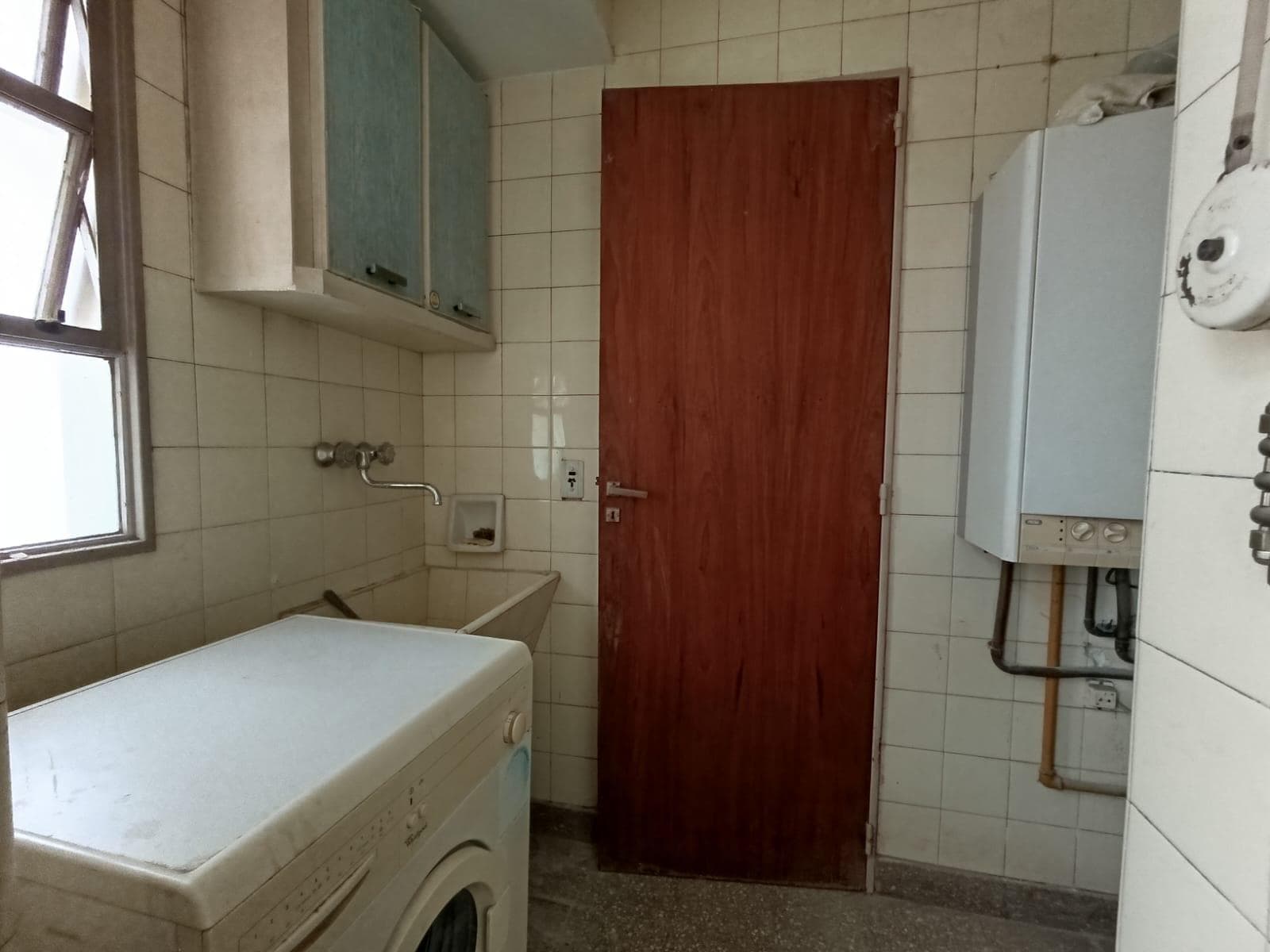 FOR SALE: 4-ROOM APARTMENT + MAID'S QUARTERS AND GARAGE IN BELGRANO