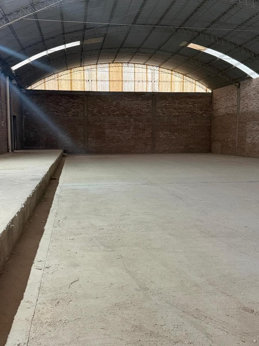 Major warehouse for sale on one and a half hectares of land in Agrelo, Luján.