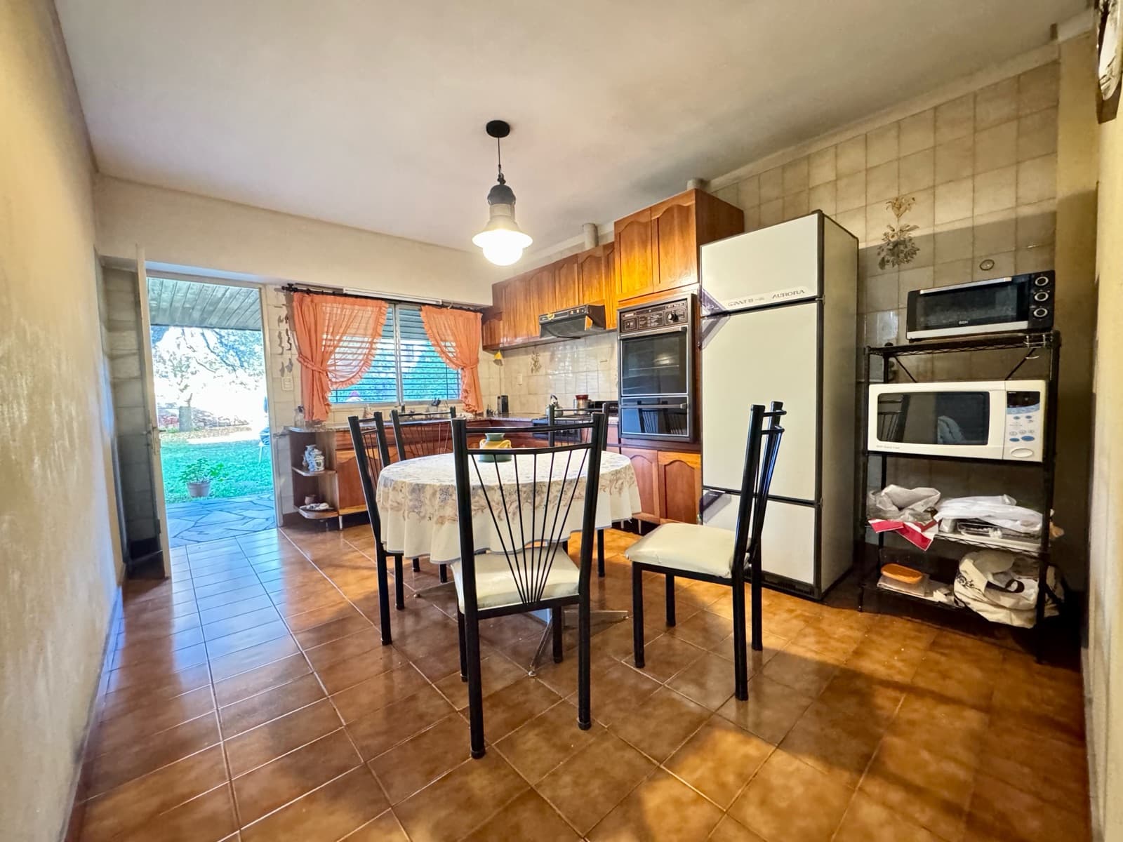 Large villa with an incredible garden in Olivos - Vicente López