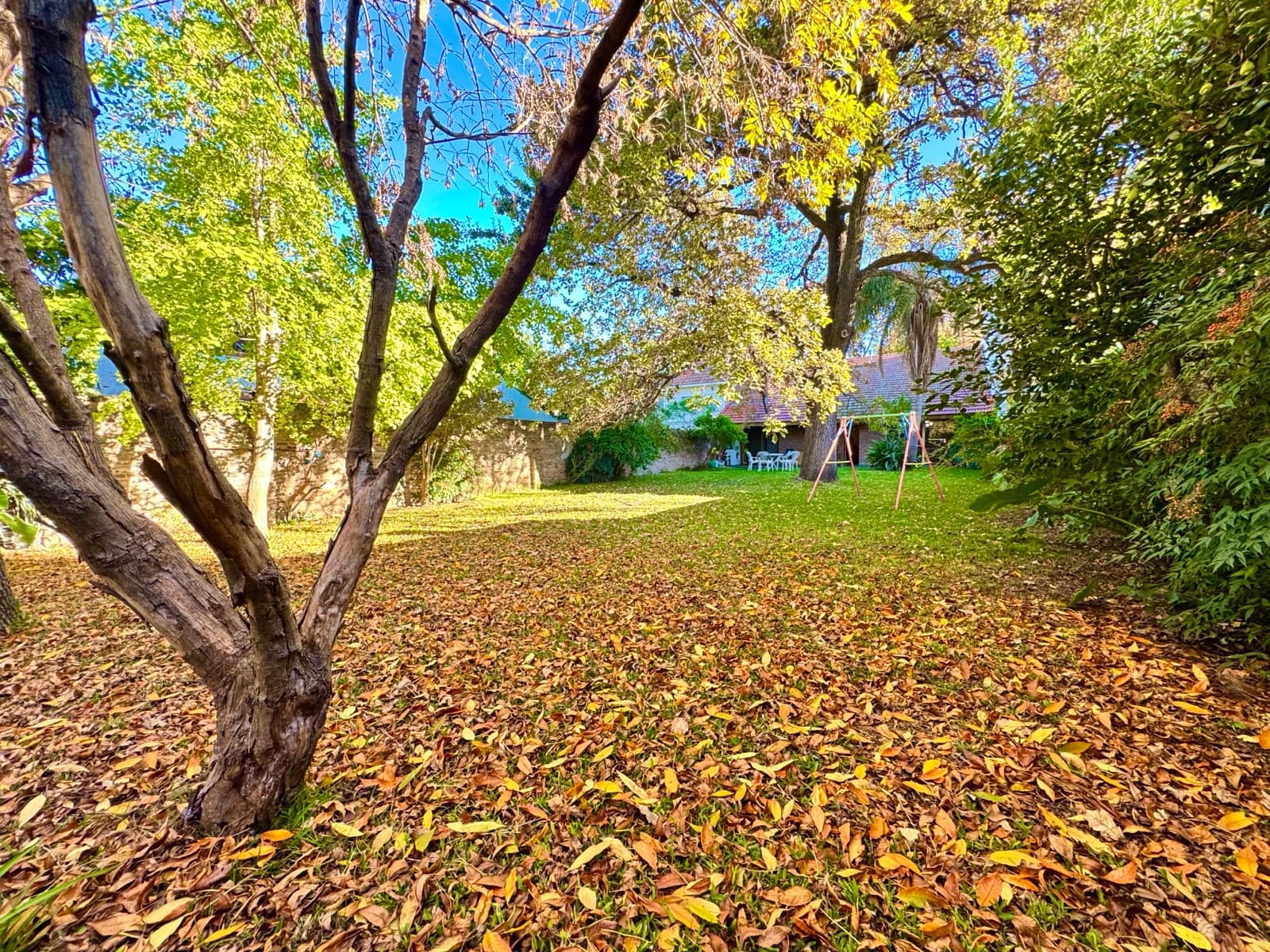 Large villa with an incredible garden in Olivos - Vicente López