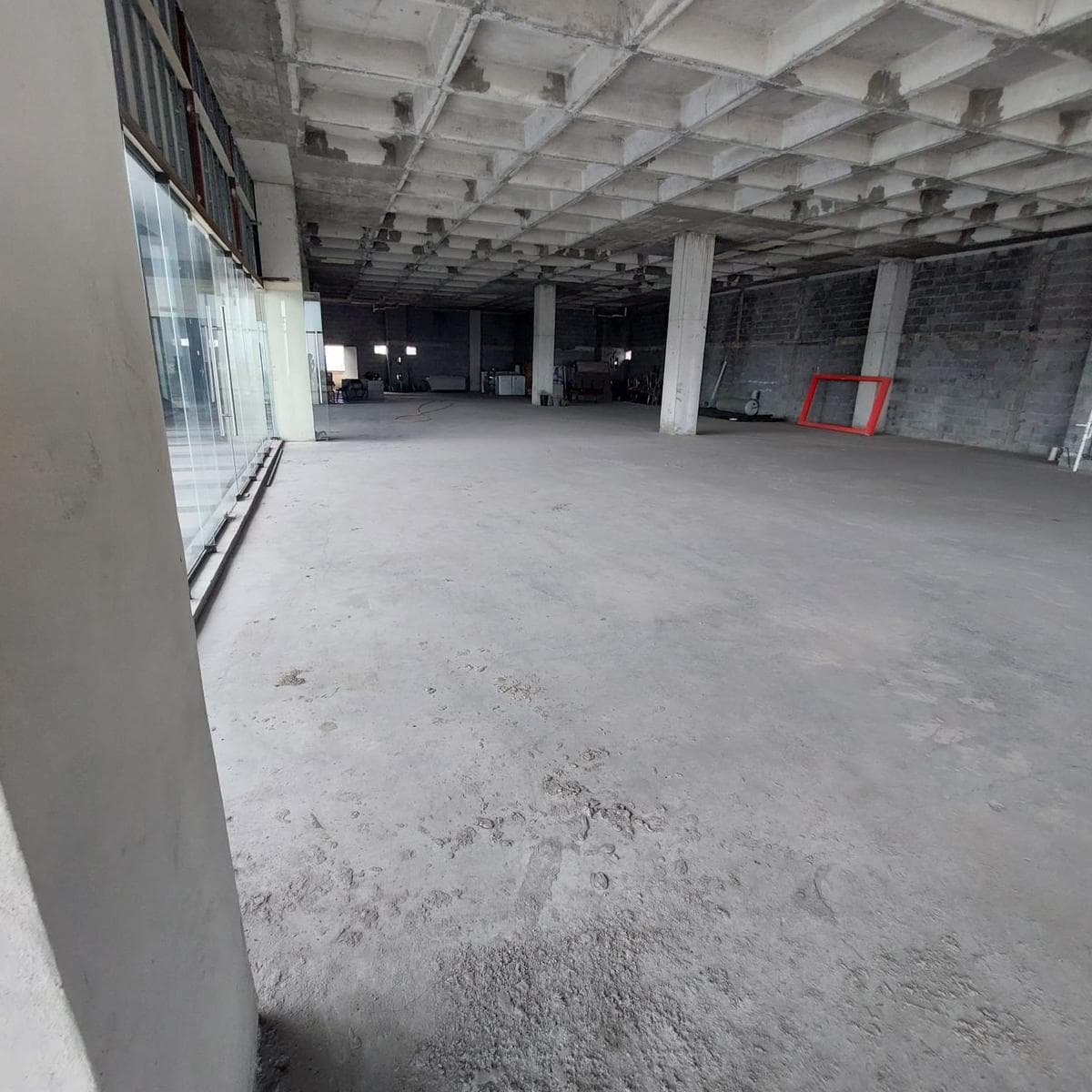 COMMERCIAL SPACE FOR RENT IN CUMBRES