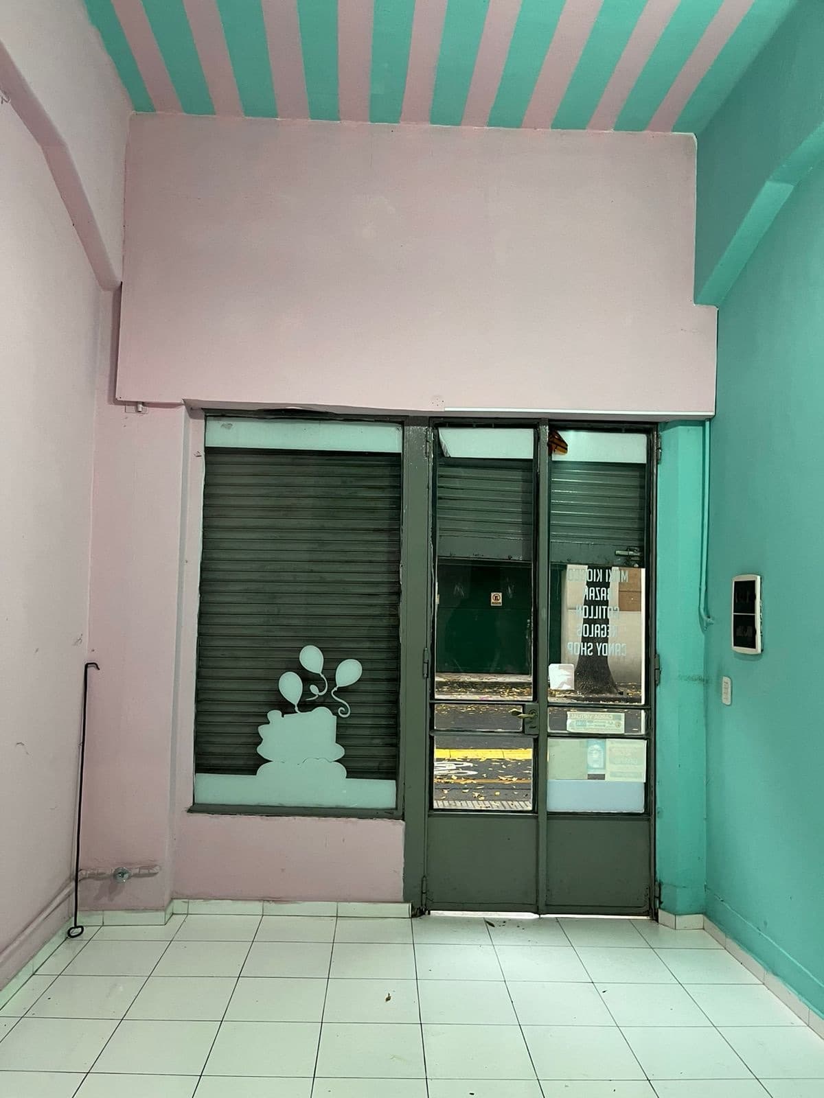 Commercial Property for Sale - Monserrat