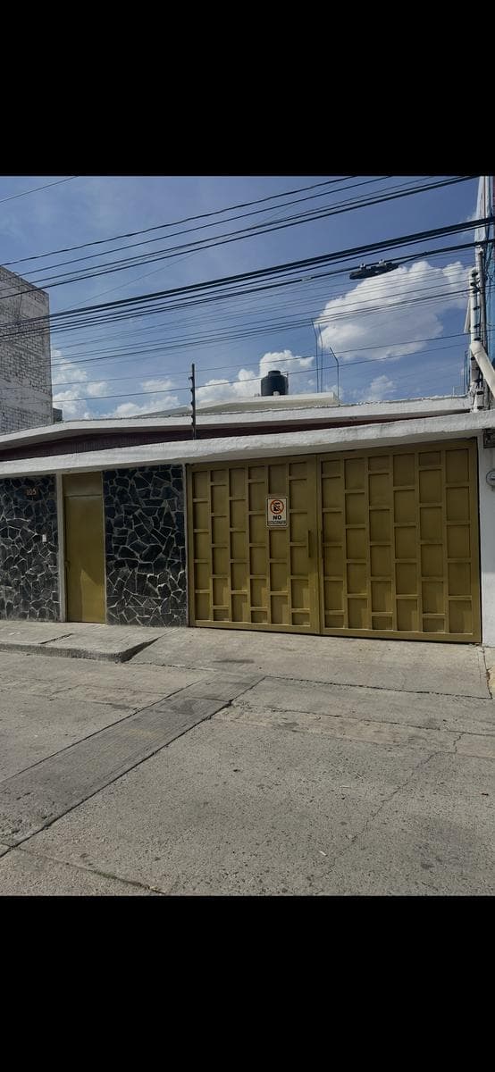Single-story house for rent to be used as office space