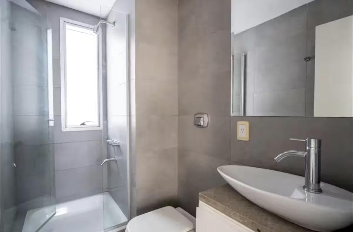 3-room apartment with full amenities and security in a prime neighborhood of Palermo