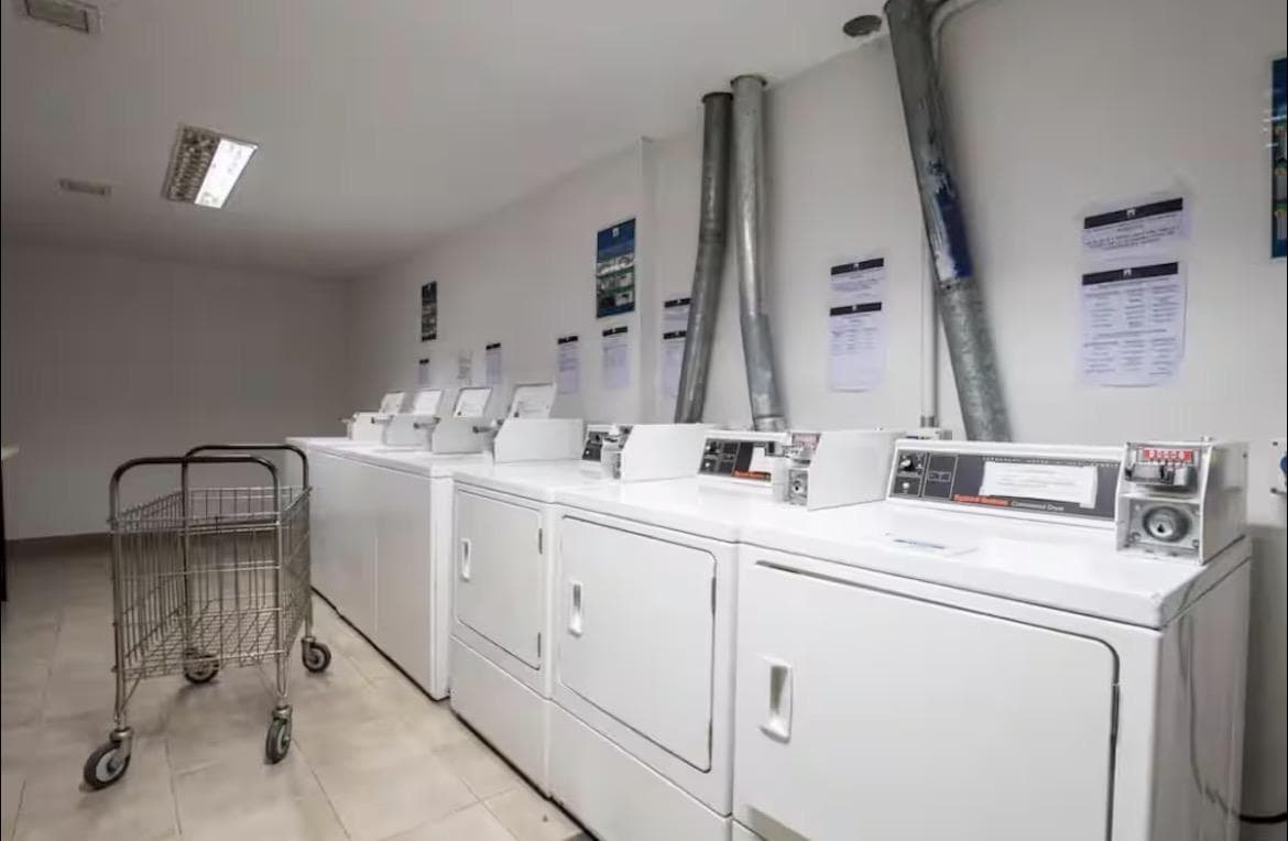 3-room apartment with full amenities and security in a prime neighborhood of Palermo