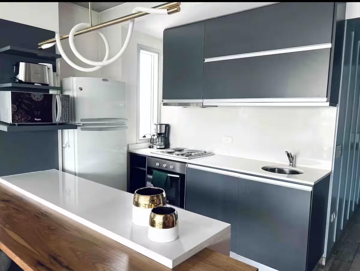 3-room apartment with full amenities and security in a prime neighborhood of Palermo