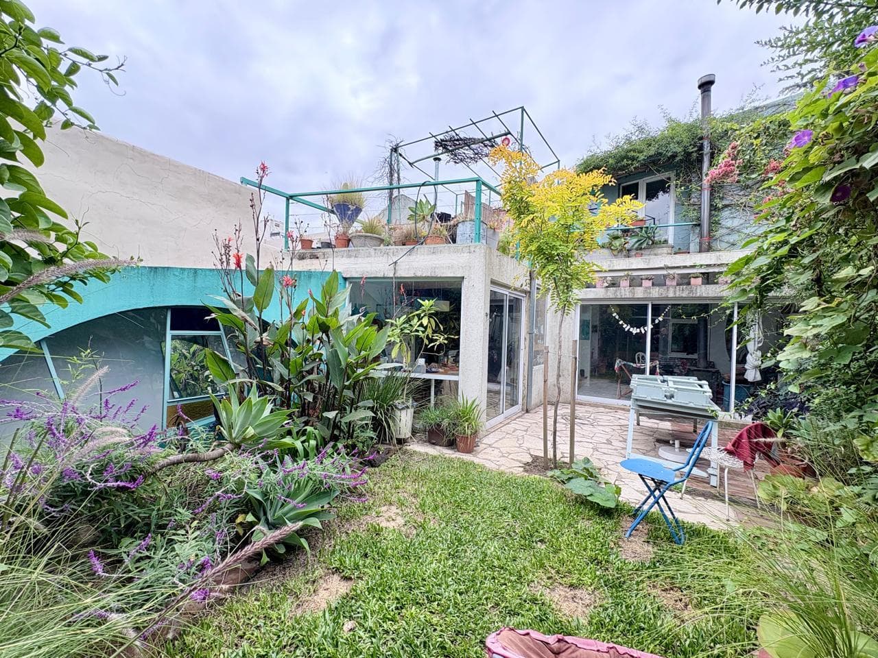 7-Room Penthouse for Sale with Garden in Colegiales