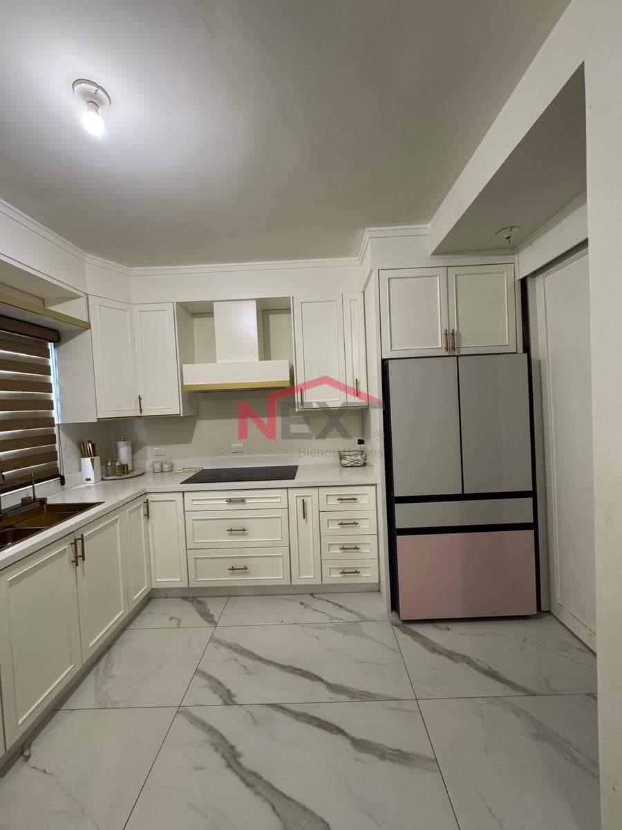 HOUSE FOR SALE IN MURANO RESIDENCIAL