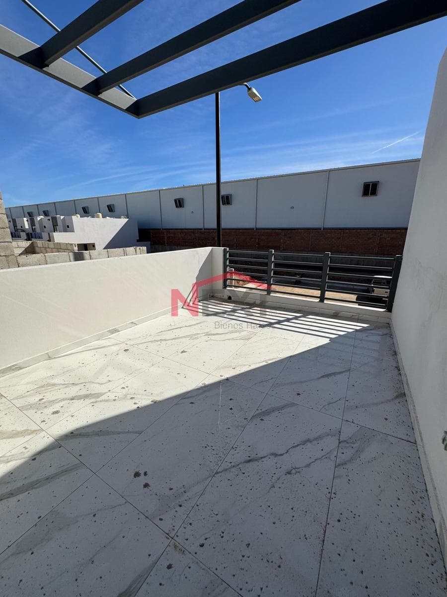 HOUSE FOR SALE IN MURANO RESIDENCIAL