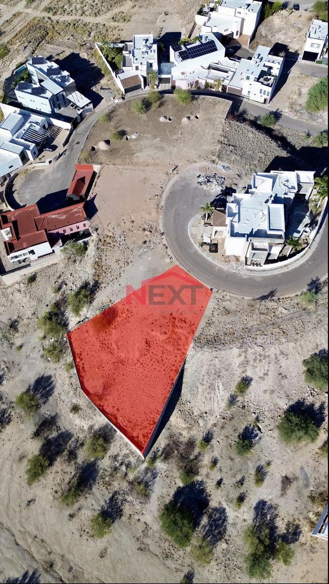LAND FOR SALE IN THE PRIVADAS DEL PEDREGAL RESIDENTIAL COMPLEX