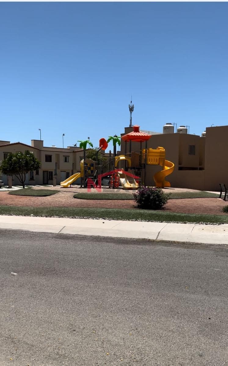 HOUSE FOR SALE IN PRIVADAS DEL REY, SANTA CLARA SECTION