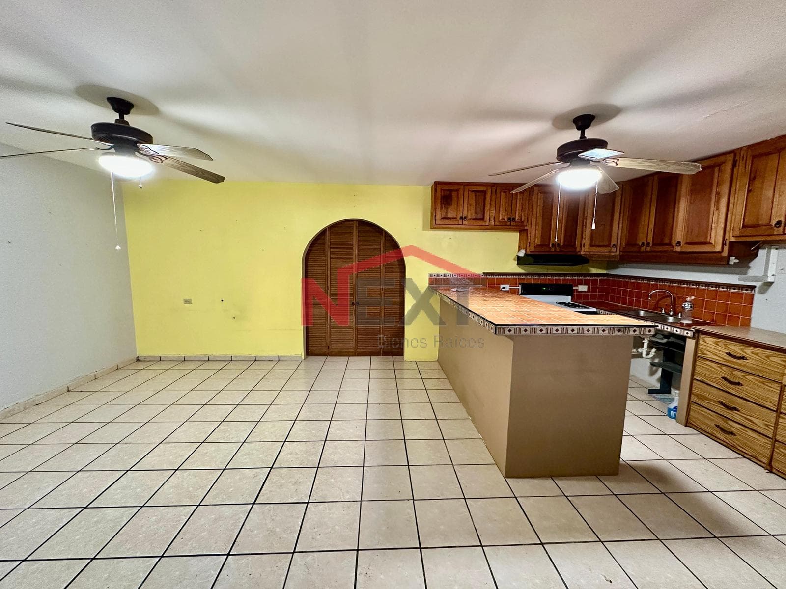 HOUSE FOR SALE IN BAHIA DE KINO