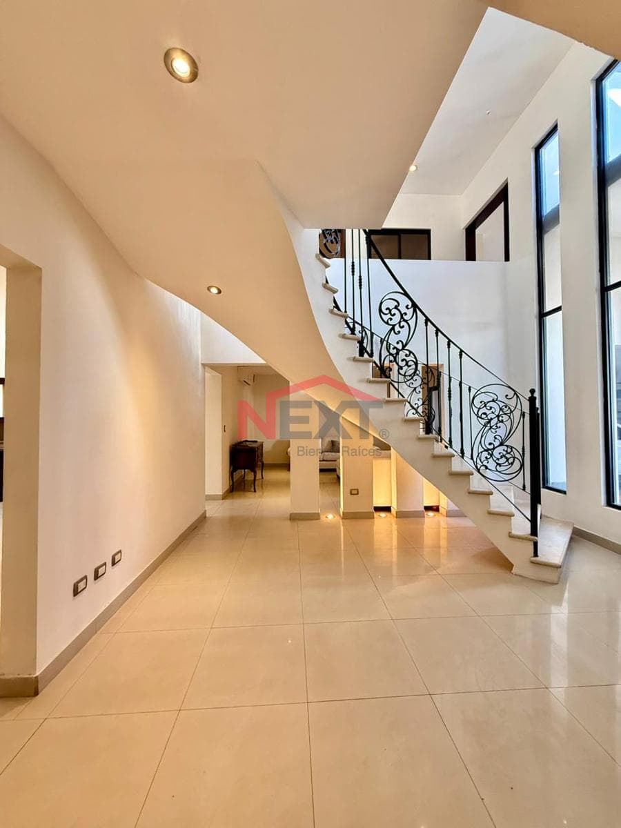 HOUSE FOR SALE IN LOS SANTOS RESIDENCIAL