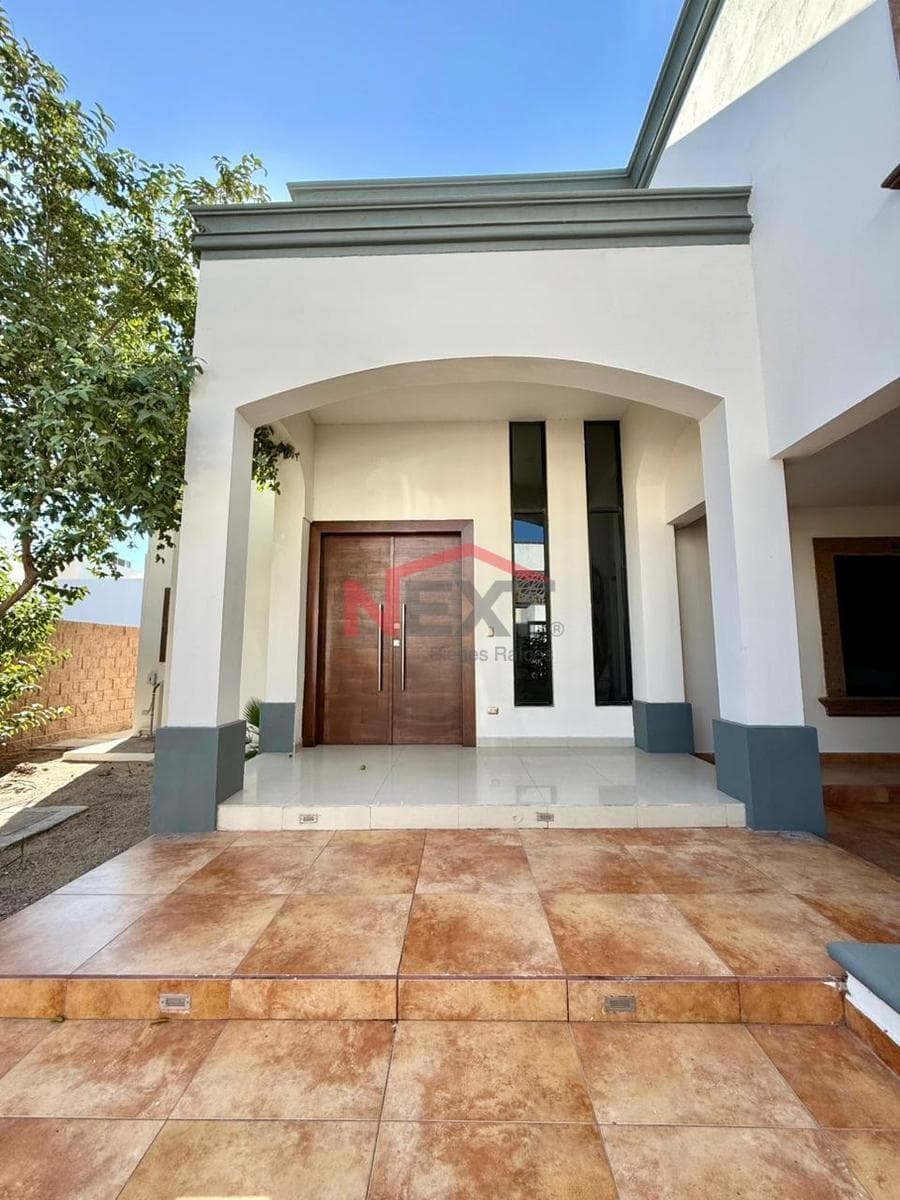HOUSE FOR SALE IN LOS SANTOS RESIDENCIAL