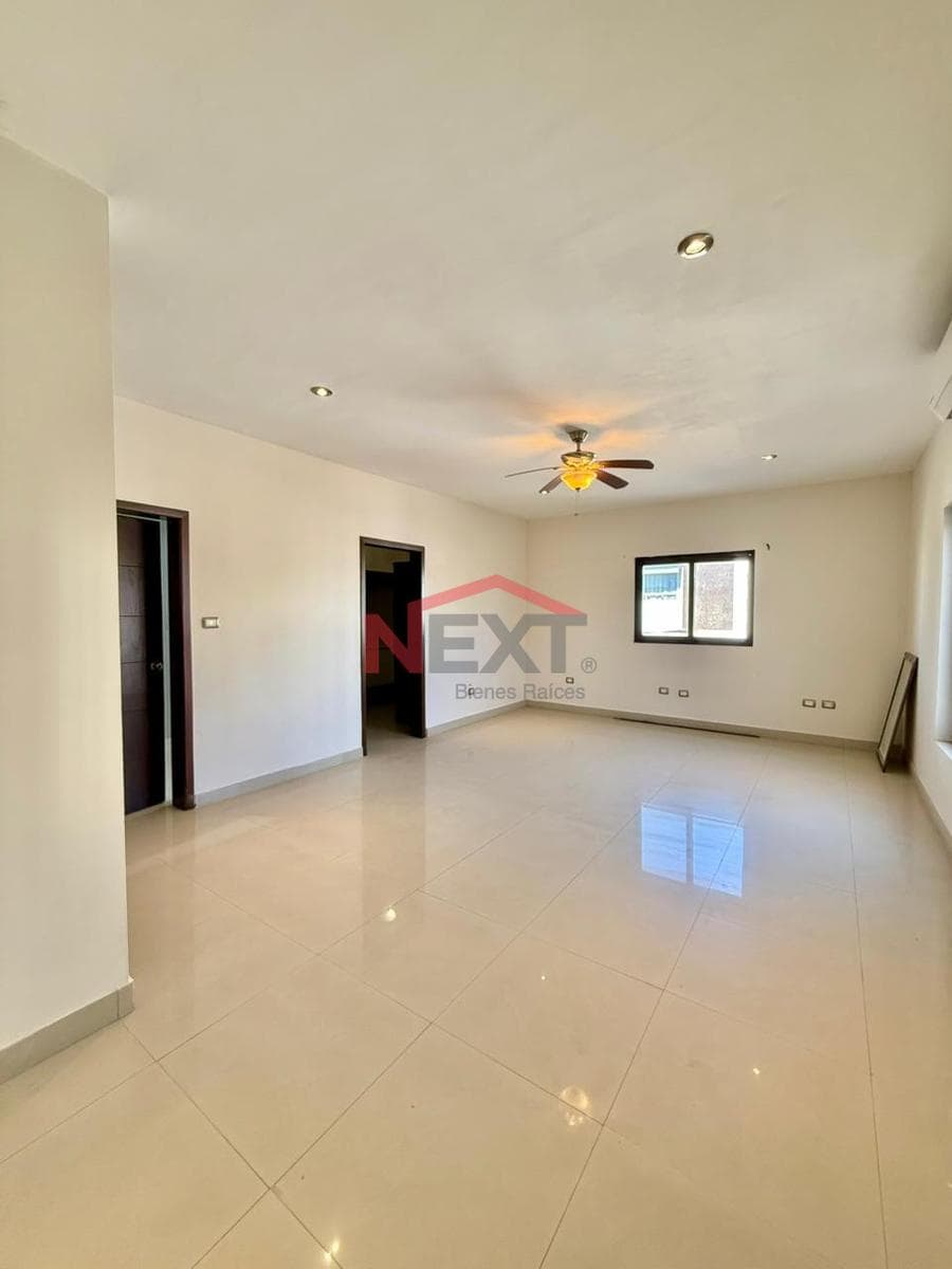 HOUSE FOR SALE IN LOS SANTOS RESIDENCIAL